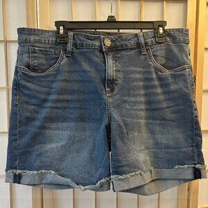 Kut from the Kloth Boyfriend Shorts "Katy" size 16! Denim cutoffs 7-in inseam